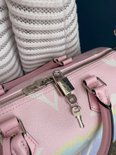 Lade das Bild in den Galerie-Viewer, LOUIS VUITTON SPEEDY 30 ESCALE