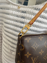 Lade das Bild in den Galerie-Viewer, LOUIS VUITTON POCHETTE