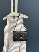 Lade das Bild in den Galerie-Viewer, CHANEL WOC