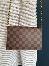 Lade das Bild in den Galerie-Viewer, LOUIS VUITTON VAVIN CHAIN