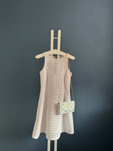 Lade das Bild in den Galerie-Viewer, LOUIS VUITTON FÉLICIE BY THE POOL