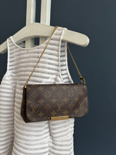 Lade das Bild in den Galerie-Viewer, LOUIS VUITTON FAVORITE