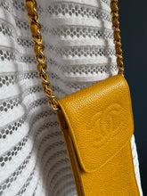 Lade das Bild in den Galerie-Viewer, CHANEL CASE