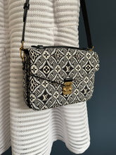 Lade das Bild in den Galerie-Viewer, LOUIS VUITTON MÉTIS 1854