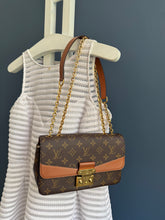 Lade das Bild in den Galerie-Viewer, LOUIS VUITTON MARCEAU