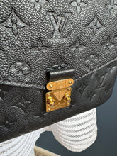 Lade das Bild in den Galerie-Viewer, LOUIS VUITTON MÉTIS EMPREINTE