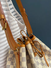 Lade das Bild in den Galerie-Viewer, LOUIS VUITTON NOÉ GRANDE