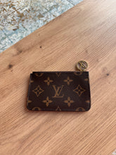 Lade das Bild in den Galerie-Viewer, LOUIS VUITTON ROMY CARDHOLDER