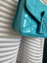 Lade das Bild in den Galerie-Viewer, MCM TRAVIA BAG