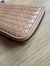 Lade das Bild in den Galerie-Viewer, BOTTEGA VENETA GELDBÖRSE