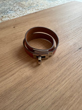Lade das Bild in den Galerie-Viewer, HERMÉS KELLY DOUBLE TOUR ARMBAND