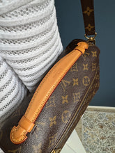 Lade das Bild in den Galerie-Viewer, LOUIS VUITTON MÉTIS