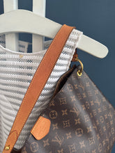 Lade das Bild in den Galerie-Viewer, LOUIS VUITTON GRACEFUL MM