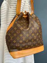 Lade das Bild in den Galerie-Viewer, LOUIS VUITTON NOÉ GRANDE