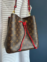 Lade das Bild in den Galerie-Viewer, LOUIS VUITTON NÉONOÉ MM