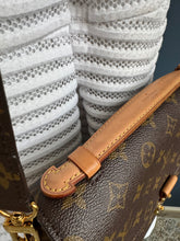 Lade das Bild in den Galerie-Viewer, LOUIS VUITTON MÉTIS