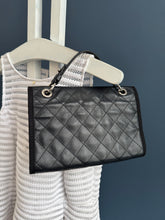 Lade das Bild in den Galerie-Viewer, CHANEL COCO HANDLE