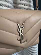 Lade das Bild in den Galerie-Viewer, YSL LOULOU TOY