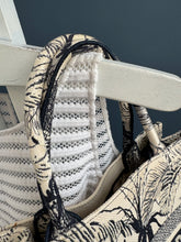 Lade das Bild in den Galerie-Viewer, DIOR TOTE BOOK MEDIUM