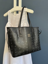 Lade das Bild in den Galerie-Viewer, MCM LIZ SHOPPER MEDIUM