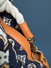 Lade das Bild in den Galerie-Viewer, LOUIS VUITTON BULLES MM