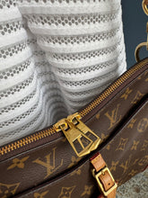 Lade das Bild in den Galerie-Viewer, LOUIS VUITTON ODEON PM