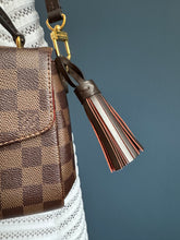Lade das Bild in den Galerie-Viewer, LOUIS VUITTON CROISETTE