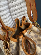 Lade das Bild in den Galerie-Viewer, LOUIS VUITTON NOÉ GRANDE