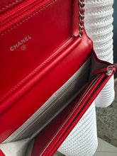 Lade das Bild in den Galerie-Viewer, CHANEL WOC