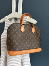 Lade das Bild in den Galerie-Viewer, LOUIS VUITTON ALMA PM