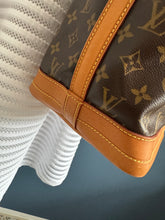 Lade das Bild in den Galerie-Viewer, LOUIS VUITTON NOÉ GRANDE