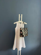 Lade das Bild in den Galerie-Viewer, LOUIS VUITTON NEVERFULL GIANT WILD AT HEART