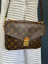 Lade das Bild in den Galerie-Viewer, LOUIS VUITTON MÉTIS