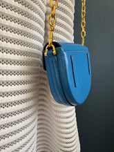Lade das Bild in den Galerie-Viewer, MCM PATRICIA CROSSBODY