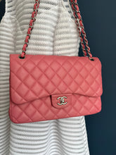 Lade das Bild in den Galerie-Viewer, CHANEL DOUBLE FLAP JUMBO