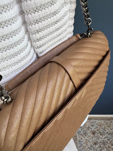 Lade das Bild in den Galerie-Viewer, YSL COLLEGE LARGE