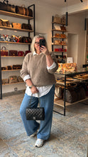 Lade das Bild in den Galerie-Viewer, CHANEL CLASSIC FLAP SMALL / BEUTEL