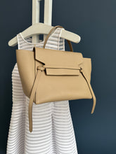 Lade das Bild in den Galerie-Viewer, CÉLINE BELT