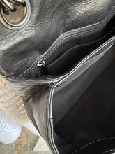 Lade das Bild in den Galerie-Viewer, CHANEL LADY PEARLY FLAP BAG