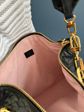 Lade das Bild in den Galerie-Viewer, LOUIS VUITTON COUSSIN HOBO MM