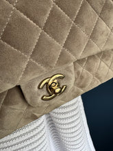 Lade das Bild in den Galerie-Viewer, CHANEL DOUBLE FLAP WILDLEDER
