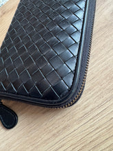 Lade das Bild in den Galerie-Viewer, BOTTEGA VENETA GELDBÖRSE