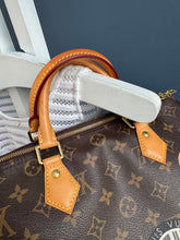 Lade das Bild in den Galerie-Viewer, LOUIS VUITTON WORLD TOUR SPEEDY 30
