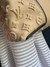 Lade das Bild in den Galerie-Viewer, LOUIS VUITTON W TOTE