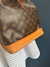 Lade das Bild in den Galerie-Viewer, LOUIS VUITTON NOÉ GRANDE