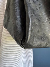 Lade das Bild in den Galerie-Viewer, LOUIS VUITTON ARTSY EMPREINTE