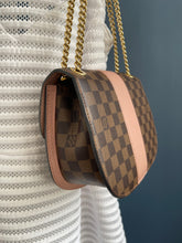 Lade das Bild in den Galerie-Viewer, LOUIS VUITTON WIGHT