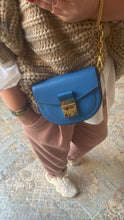 Lade das Bild in den Galerie-Viewer, MCM PATRICIA CROSSBODY