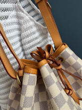 Lade das Bild in den Galerie-Viewer, LOUIS VUITTON NOÉ GRANDE