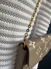 Lade das Bild in den Galerie-Viewer, LOUIS VUITTON FÉLICIE EMPREINTE